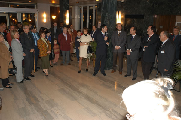 Photo de l'inauguration de l'exposition Korczak></td>

        </tr>

        <tr> 

          <td align=