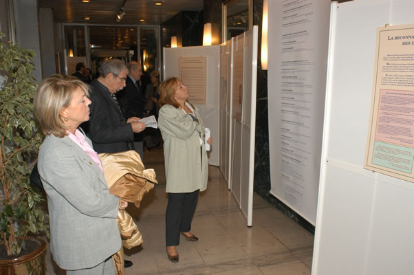 Photo de l'inauguration de l'exposition Korczak></td>

        </tr>

        <tr> 

          <td align=