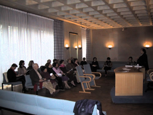 Accueil des groupes dans la Salle des mariages