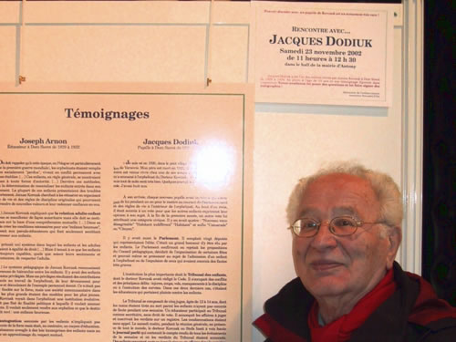 Jacques Dodiuk inspectant la restitution de son t&eacute;moignage