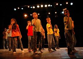 Enfants sur sc&egrave;ne : serruriers magiques